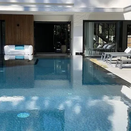 Les 3 Pins Avec Piscine Chauffee A Hossegor 别墅 *
